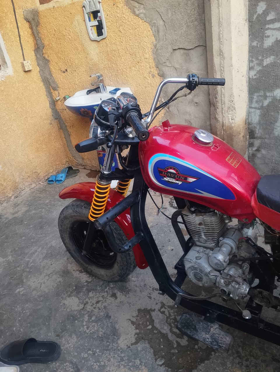 سلام عليكم ورحمه الله وبركاته 
ستوته للبيع موديل 2014 اوراق كامله 
محرك وكير خير من الله كهربايات كله جديده 
العنوان ديالى سعر 900 اوبيه مجال


**إذا كنت صاحب هذا الإعلان وتريد حذفه لأي سبب، رجاءا أرسل رسالة إلى الدعم الفني**