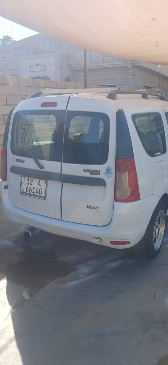 السلام عليكم
المحروسه للبيع

رينو لوكان ٢٠١٢،،،،،،، ™️٧راكب 

رقم نينوى كوبون بانزين⛽

شرط الوكاله والتحويل باسمي

صدر امامي خلفي جديد

كير مكينه شرط بلادي ١٦

تبريد شغال

ضرر جاملغ خلفي ونص السقف يعني انطيك صبغ ٦ قطع

انطيك صبغ عام

***********
سعرها ٦٥ بيها مجال 

مكان السياره موصل بعشيقه
