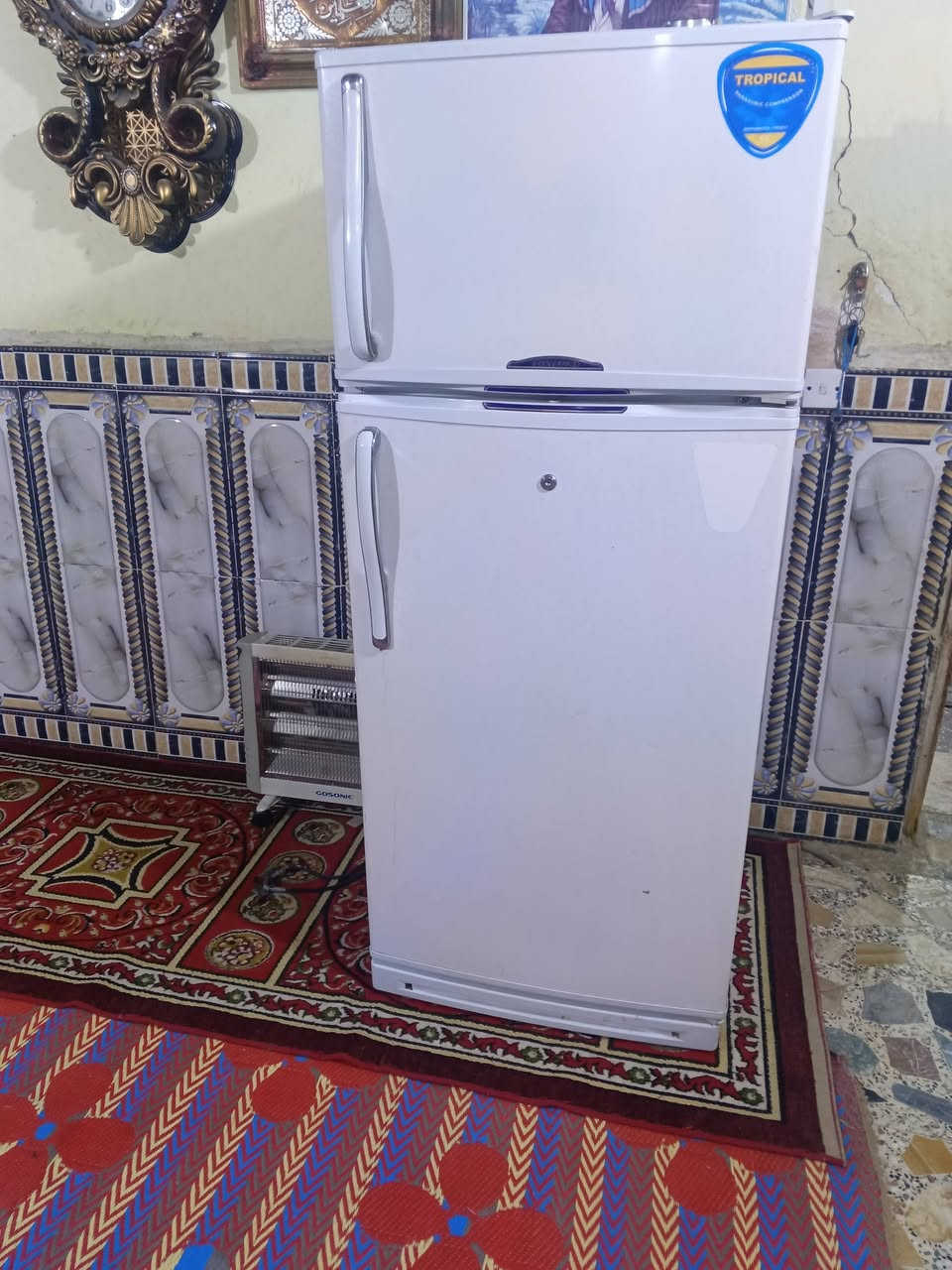 سلام عليكم ثلاجه شرط الشغل للبيع السعر 225وبيه مجال الستفسار اتصال على رقم ***********
