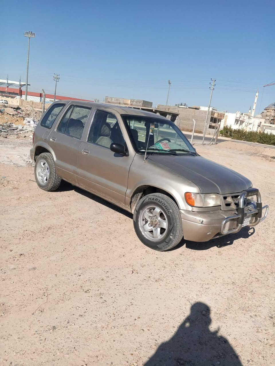 السلام عليكم للبيع كيا سبورتج موديل 1999 محرك. 2000 گير عادي مصبوغه عام اثر جراد سياره بلاديه رقم انبار تحويل مباشر مشروع وطني مكان السياره الانبار فلوجه الاتصال ع الارقام (***********) (***********) للبيع فقط مكلف بالنشر  السعر 37 مجال
