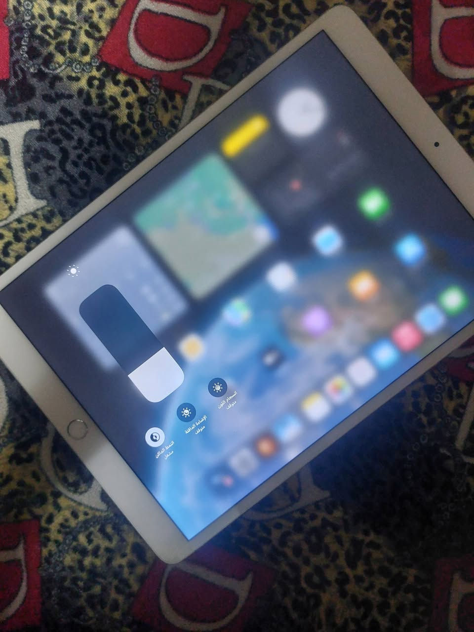 ايباد .Pro جهاز نضيف جدا
حجم الشاشه 10.5 
شاشة تجي بمعدل 120هرتز 
اربع سماعات استريو صوت محيطي 
ذاكرة،64 السعر ٢٦٠
بطاريتة تسعينا ملحقاتة شاحنه 
 *********** بغداد
