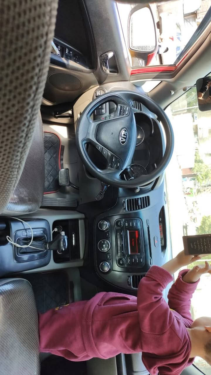 السلام عليكم فورتي موديل ١٥ وارد امريكي مكينه بدايه تبخير ١٠٧ وبيها مجال رقم ***********
