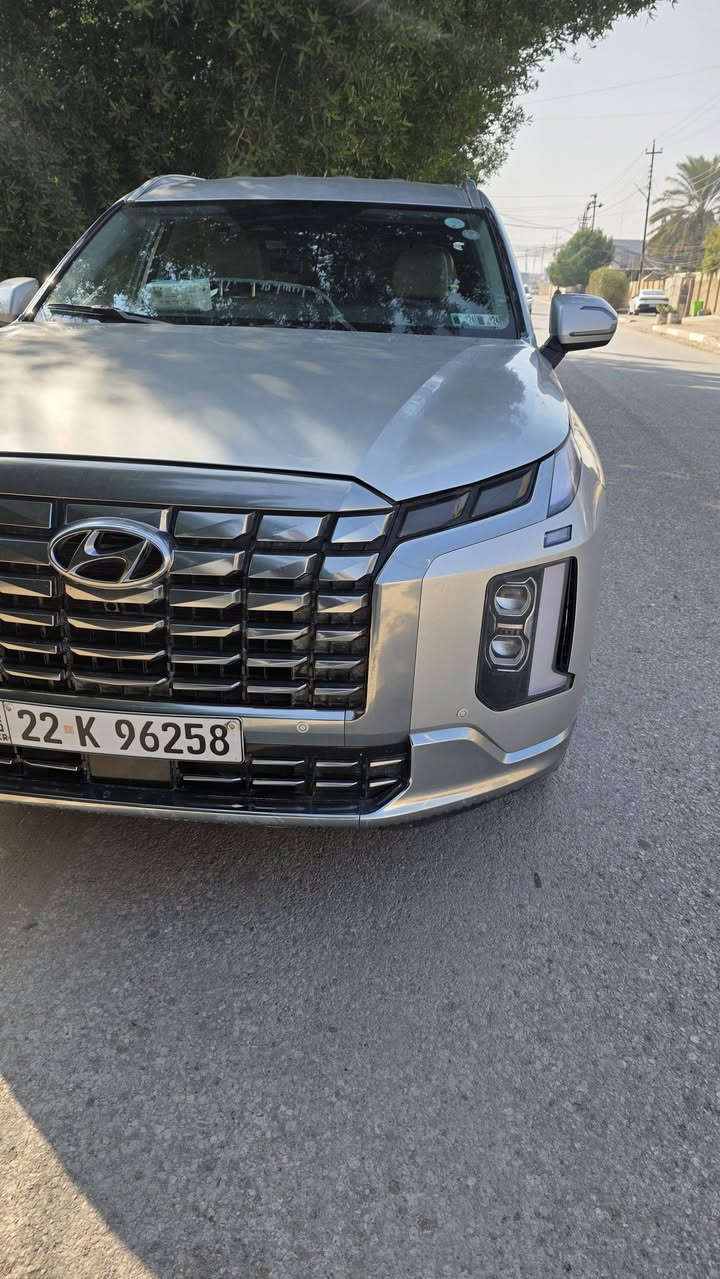 هونداي بالسايد موديل 2024 اللون سلفر فاتح داخل جلد ابيض والارضية جلد  فئه SEL وارد أمريكي حادثها فقط البنيد مبدل والباقي كلين وبدون ارباك 

يعني الارباكات كلها سليمة 

والجاملغ مال السايق فقط مفتوح وراجع نفسه بدون لاصبغ ولا تعديل 

لان اني كاصها من الامارات وعندي الفيديو قبل التصليح 

صور الحادث موجوده 

وحتى بيها غراض اجت وياها 

حجم المكينة 6 سلندر 3800 

‏‎. رادارت خلفية وجانبية

‏‎. كشنات كهرباء مع تدفئة وتبريد المقاعد الامامية 

‏‎. ٤ وضعيات قيادة 

‏‎. قراءة خطوط السير 

شاشه لمس 15 انج 

‏‎صندوق كهرباء 

‏‎٣ قطع تبريد

‏‎حساسات أمامية وخلفية

‏‎دشبول شاشة ديجتل

‏‎دخول بصمة ذكي

‏‎سايد بريك كهربائي 

‏‎أوتو هولد + نقطة عمياء

‏‎. شاحن لاسلكي

‏‎. مثبت سرعة

‏‎. مرايا جانبية هيتر + تعتيم

‏‎. الأيرباكات جميعها سليمة أصل شركة

‏‎. عداد المسافة 35 الف كيلو مو ميل  

‏‎. بدلات التغير السرع شفتات على المقود

‏‎. حساسات نقطة عمياء + مساعدة تغيير المسار

‏‎. نظام الثبات الالكتروني

‏‎نظام التحكم بالفرامل

‏‎نظام التحكم بالسحب

‏‎نظام التحكم بالفرامل على المنعطفات

‏‎نظام التحكم بالسرعة التكييفي

‏‎نظام ابطال الفرامل

‏‎نظام مساعدة الفرامل الهيدروليكي

‏‎نظام مساعدة النزول من المنحدرات 

‏‎نظام مساعدة الصعود في المرتفعات

‏‎نظام حساس ضغط الاطارات وحرارة الاطارات

‏‎نظام تحذير من الاصدام

‏‎نظام مكابح طوارئ

‏‎. وسائد هوائية عدد 8 

. اربع وضعيات تحكم سبورت وايكو والخ..

‏‎والعديد من المواصفات 

مرقمه اربيل تريد  تحويل او وكاله كلها مظمونه وباسم شركه 

وحادثها حُـلۉ ماكو هيج فقط البنيد بدون ارباك 

السعر 315 ورقه وبيه مجال وتدلل 

وهذا رقمي 

***********
