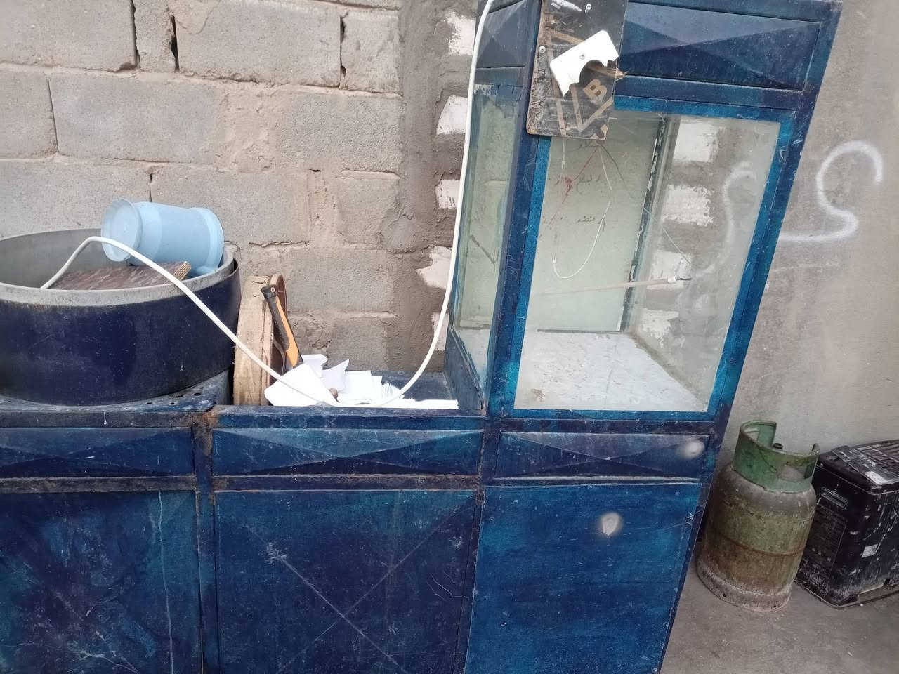 مكينه حب لبيع مكان كرمه علي سعر 150قفل ***********
