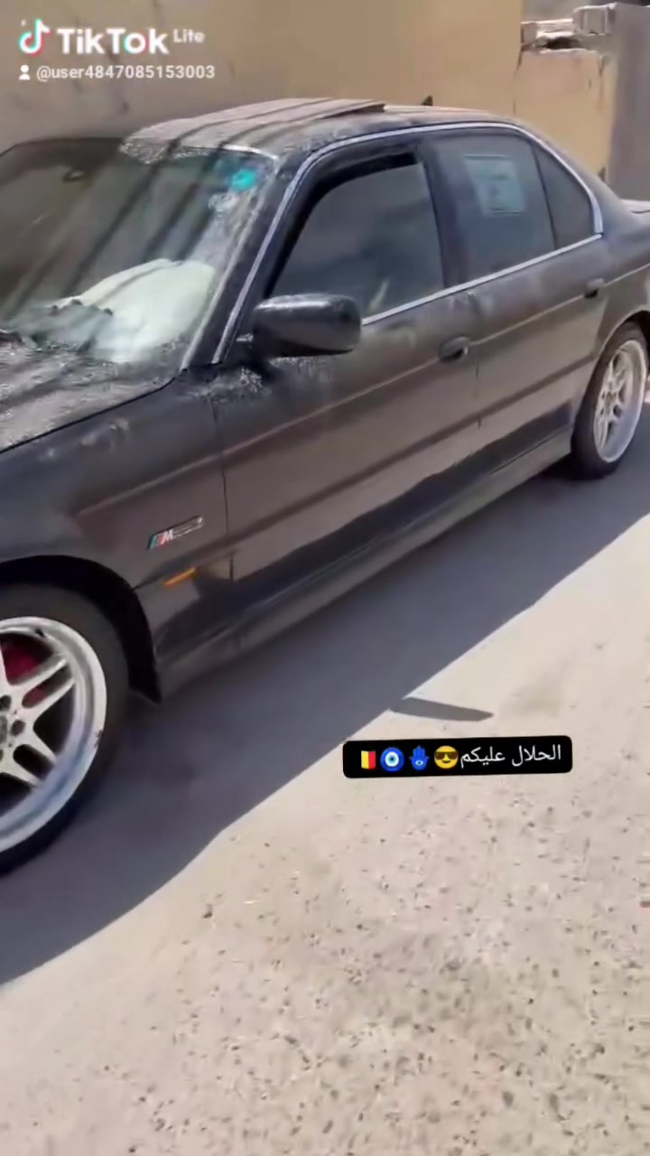 السلام عليكم للبيع بي ام كاسحه سياره 96 جاهزه من كل شيء لا ضربه لا قص دعاميتها القدام موجوده بس هيك على الونسه شايله السياره حداديه ورا وقدام مكينه وقير حاويه تبريد ثلج السياره رقم بغداد تحويل ثاني يوم غرفه جلد سوداء خير من الله تخم تاير وي الام جديد سياره جهز على اخير حبايه سياره مال جناي بس امانه الله صار ظرف وارد ابيع السعر خاص لا متواجد لا فيس ولا ماسنجر اتصل فقط مكان السياره بابل الشوملي ***********
