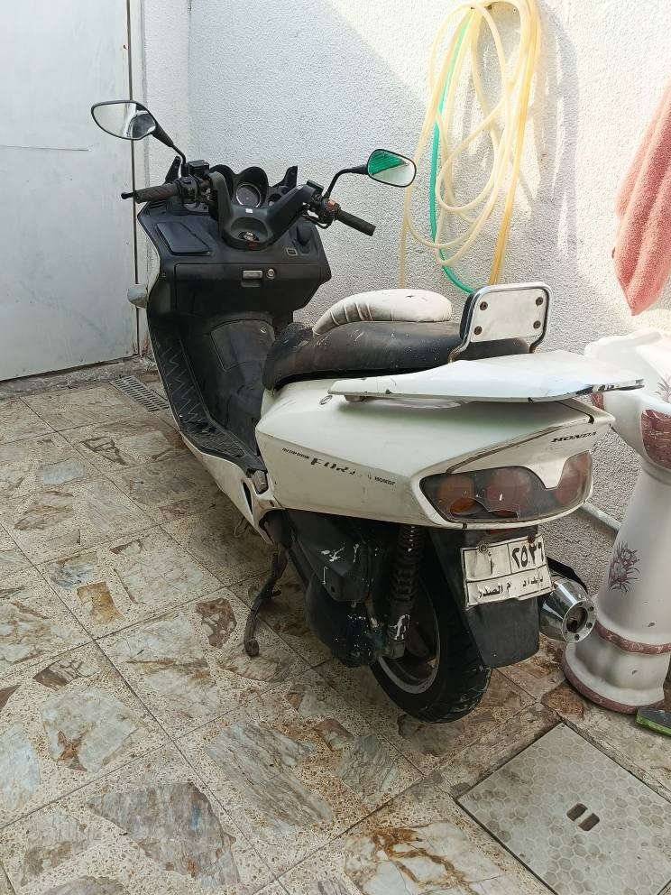 فورزه شغاله مكينه ما مفتوحه بريكات امامي خلفي شغالات نواقصه فقط دكمه تشغيل اتكفلك من سرقه و العشائر تحويل منفيس مباشر  السعر475وبيه مجال اتصل وتدلل ***********غير متواجد عل خاص بغداد, العراق
