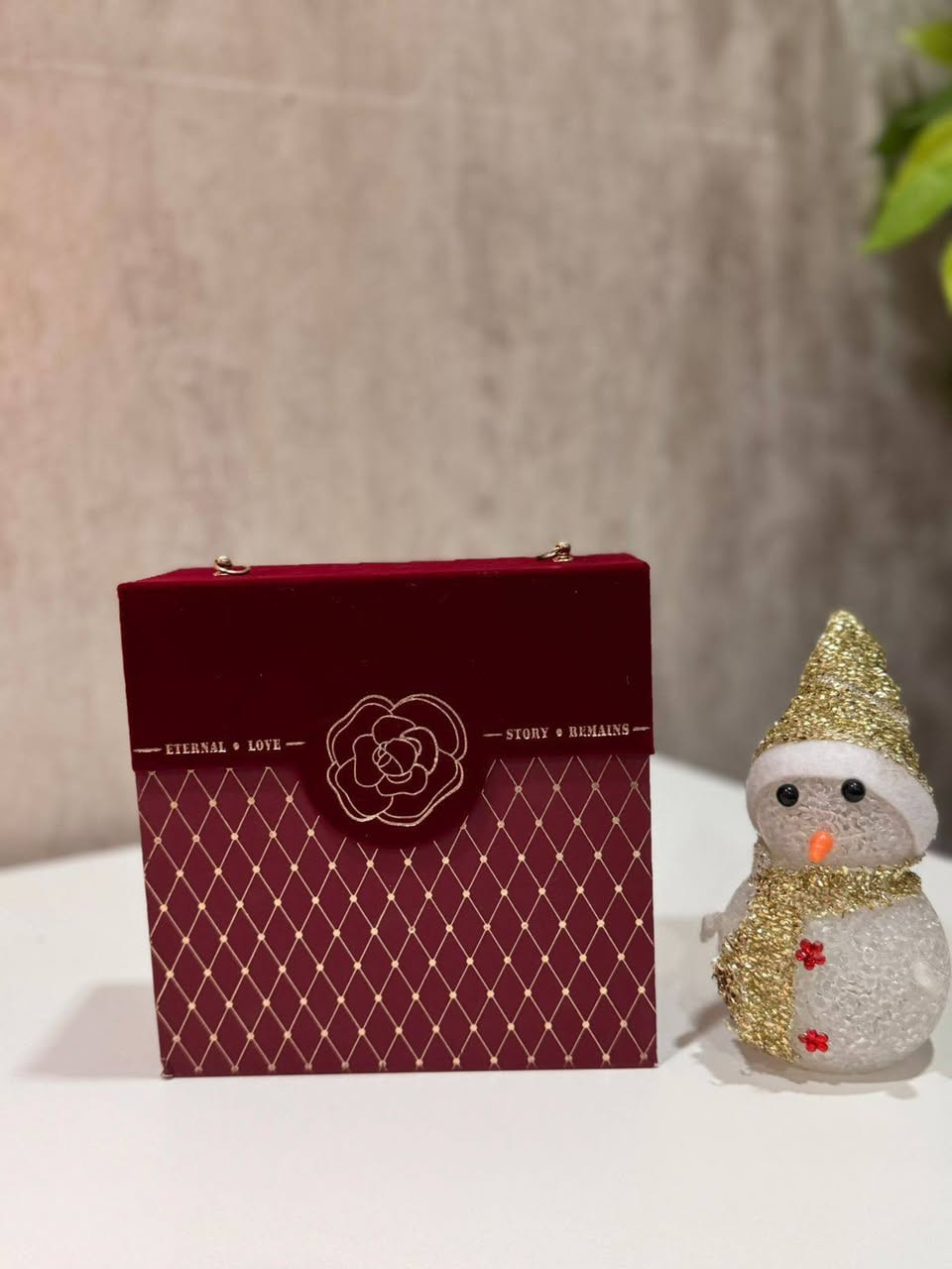 🎀 بكج نسائي راقي يتكوّن من:
💎 قلادة بتصميم مميز
💅 طلاء ثابت ولمعة ناعمة
🕰 ساعة أنيقة
🌸 علبة عطر بشكل فخم وجذاب

📦 البكج يجي بعلبة خاصة وجاهزة للإهداء
✨ هالمرة العرض كلش حلو وناعم… يرضي كل الأذواق 💕

💖 مميزات البكج:
✅ طلاء ثابت
✅ ضد الخدش

لا تحتارين بالهدايا بعد… هديتك صارت جاهزة وبذوق عالي 💖
#السعر_ع خاص سارعووووو الحجز كمية محدوده 

#توصيل_جميع_المحافظات


**إذا كنت صاحب هذا الإعلان وتريد حذفه لأي سبب، رجاءا أرسل رسالة إلى الدعم الفني**