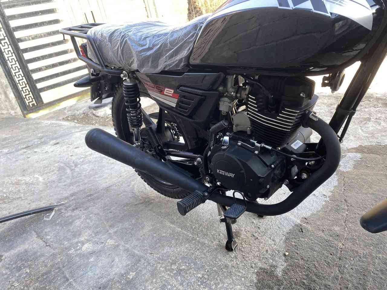 السلام عليكم دراجه Rk ايطالي 2025 دراجه مرقم  بعدها ب اسم الشركه الدراجه جديده خير من الله كلشي مناقصها  بعدها مماشيه هواي السعر ب2000000 مليونين قفل


**إذا كنت صاحب هذا الإعلان وتريد حذفه لأي سبب، رجاءا أرسل رسالة إلى الدعم الفني**