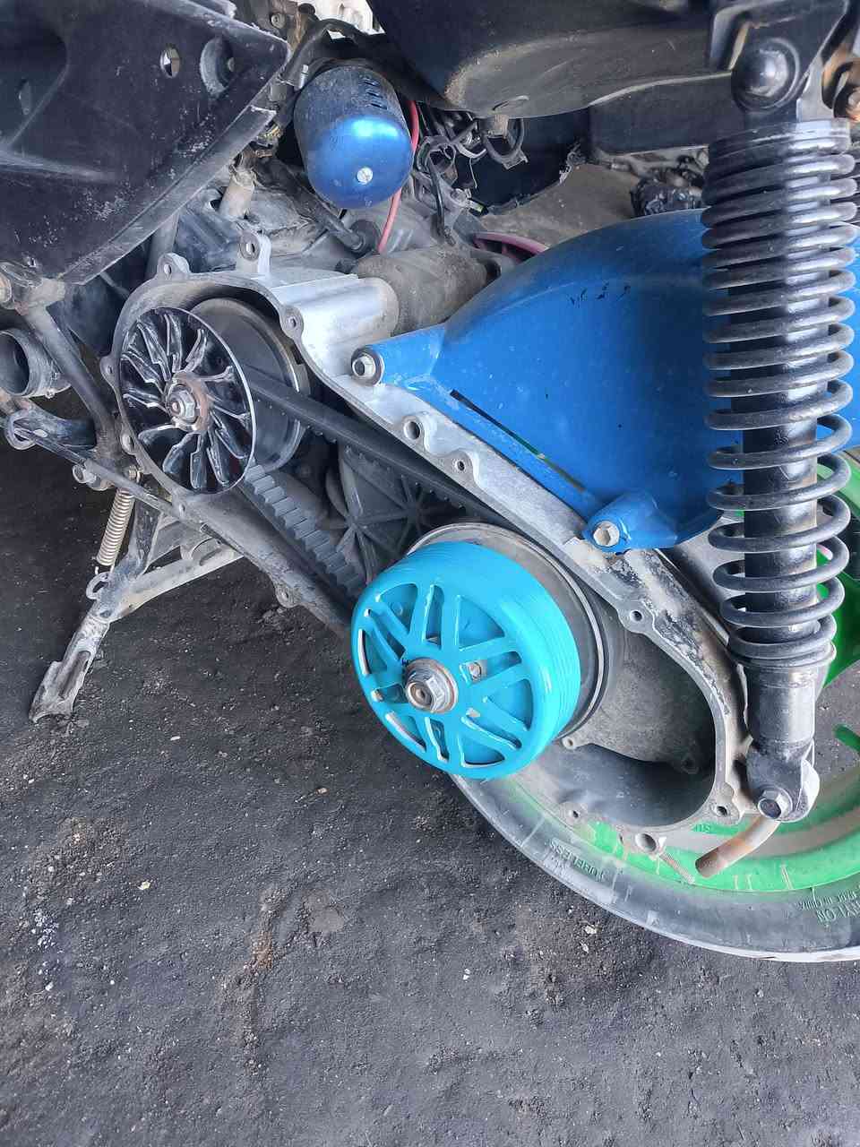 سلام عليكم سكنس فحل للبيع مكينة مبوشه 58ونص كلجات رياضي ادراجه كامله من كهربائيات من كلشي سلف لتوضيح الدراجه حربيه مكاني بصره الزبير ***********الشراي يتفضل
