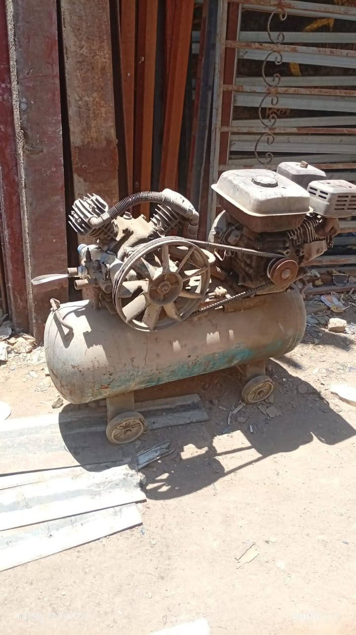 السلام عليكم من رخصت مدير الكروب كمبريسر للبيع بغداد مدينة الصدر  شغال


**إذا كنت صاحب هذا الإعلان وتريد حذفه لأي سبب، رجاءا أرسل رسالة إلى الدعم الفني**
