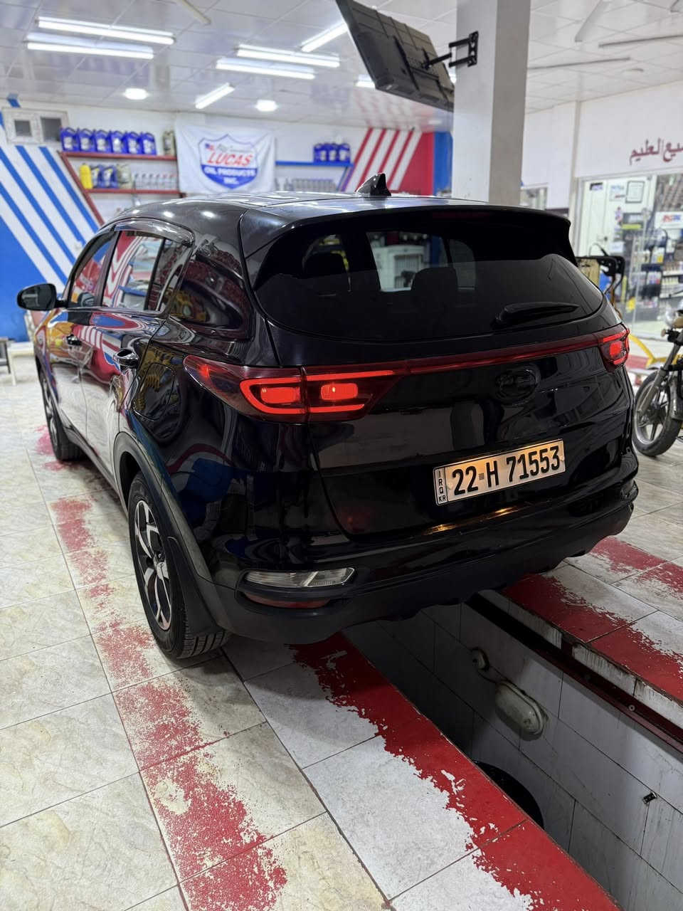 السلام عليكم 

كيا سبورتج 2020 
رقم اربيل لجديد
للبيع 
السياره وارد امريكي 
مواصفات السياره معروفه :-
لايتات امامي 
تحكم ستيرن 
شاشه كبيره نظام ابل كار بلاي
ويل S الرياضي اسود
تبريد قطعتين
محرك 2400 
نظام تحديد المسار 
3 انظمه للقياده 
    1-نورمال_الطبيعيه
    2-ايكو_اقتصاديه بصرف الوقود
    3-سبورت_الرياضية
وباقي مواصفات السبورتج المعروفه 
السياره بدون بانوراما وبدون بصمه 
بدون شخوط 
بدون نقص مكينه كير صدر مكفول
السياره حادثه بنيد فقط بدون دواخل وسونار مرفق بلمنشور 

مراوس برام

للاستفسار اتصل:***********
