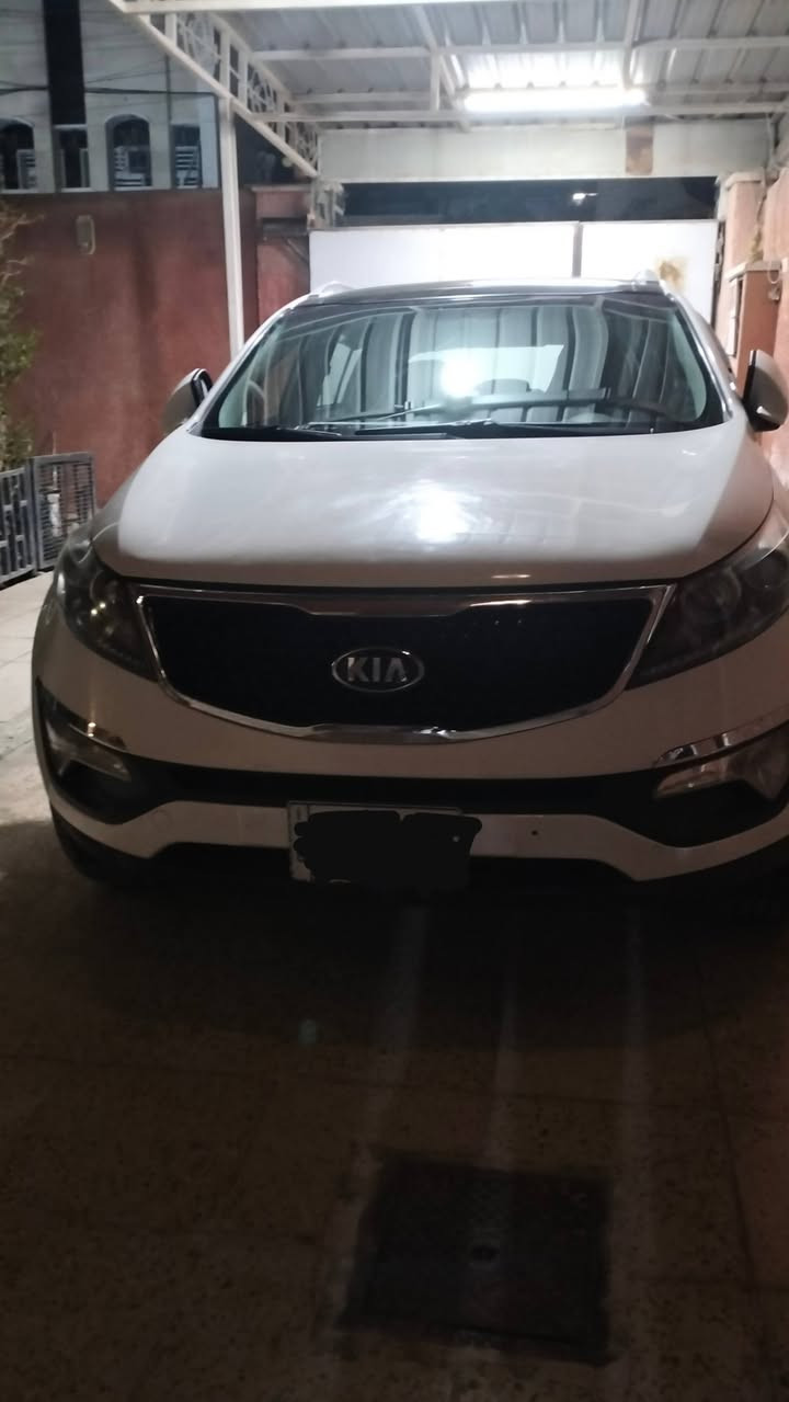 سلام عليكم 

كيا سبورتج

2015

سياره بيها فقط جاملغ خلفي أيمن صبغ وتعديل 

فول مواصفات ماعداالبصمه 
مكاني بغداد مدينه الصدر 
راقم الهاتف ***********
سعر السياره 158
