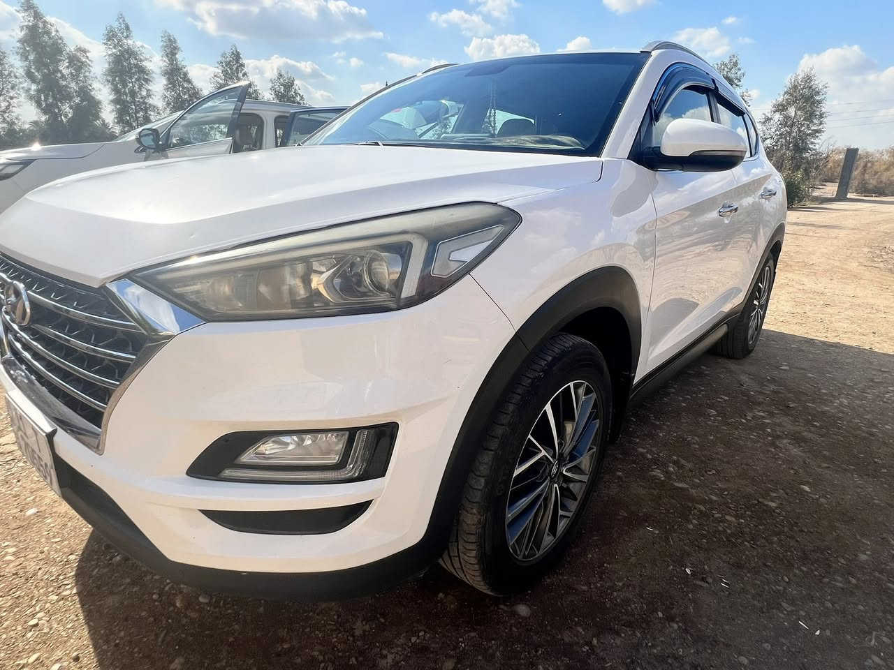 السلام عليكم 
للبيع فقط توكسان خليجي الكاصد 2019
الموصفات المعروفه
تحكمات 
شاشه ايباد
وضعيات قياده 
سايد بريك رجل 
السياره مكفوله من الحادث والصبغ والتبديل 
فقط تعديل بارد بدون صبغ  موضح بالصور 
صدر امامي خلفي شركه 
مكينه كير شركه 
السعر  205 $
للاستفسار ***********
