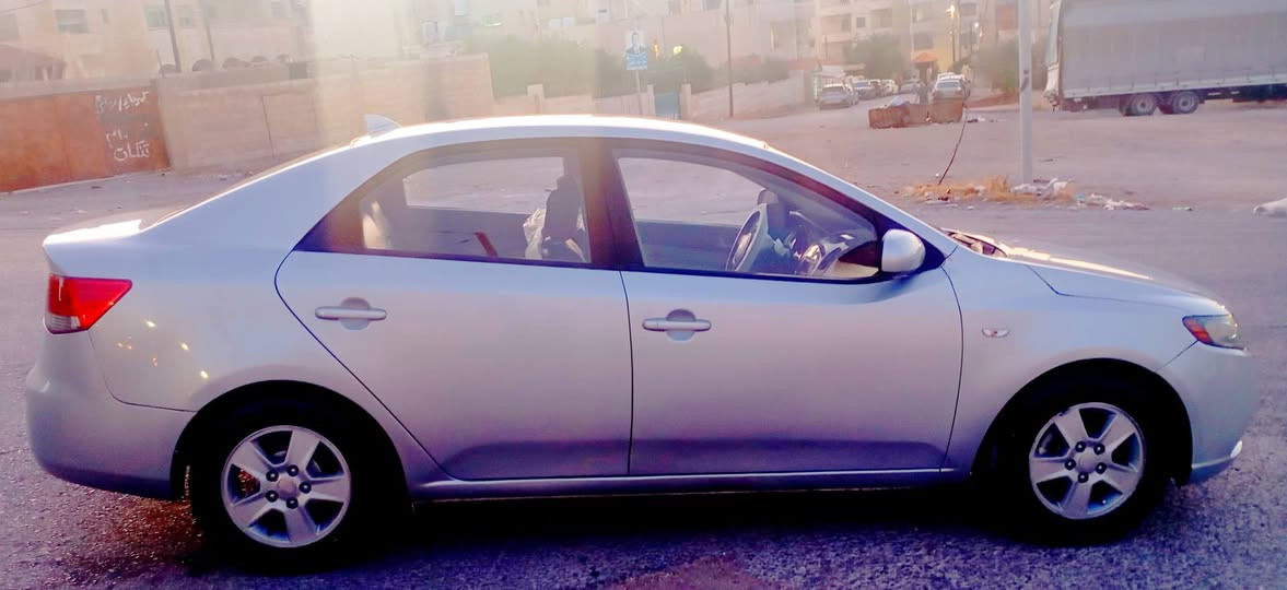 بسم الله الرحمن الرحيم 
كيا فورتي نخب اول
فحص كامل 3جيد قصعة راس 
سيارة تبارك الرحمن على وضع الشركة 
ماتور 1600cc فحص 60٪
جير توبترونك نخب أول
غرفة نظيفة 
فرش جلد اسود
مكيف حامي بارد شغال ٪١٠٠
جنط الشركة مع كوشوك نظيف
تحكم طارة 
مرايا كهرباء 
حمالة نظارة 
مسجل الشركة الاصلي 
مرخصة لنهاية شهر 11/2026
متواجدة في الزرقاء الجديدة
للاستفسار م.عمر 0788346631
اعتذر عن بيع التجار مع احترامي للجميع


**إذا كنت صاحب هذا الإعلان وتريد حذفه لأي سبب، رجاءا أرسل رسالة إلى الدعم الفني**