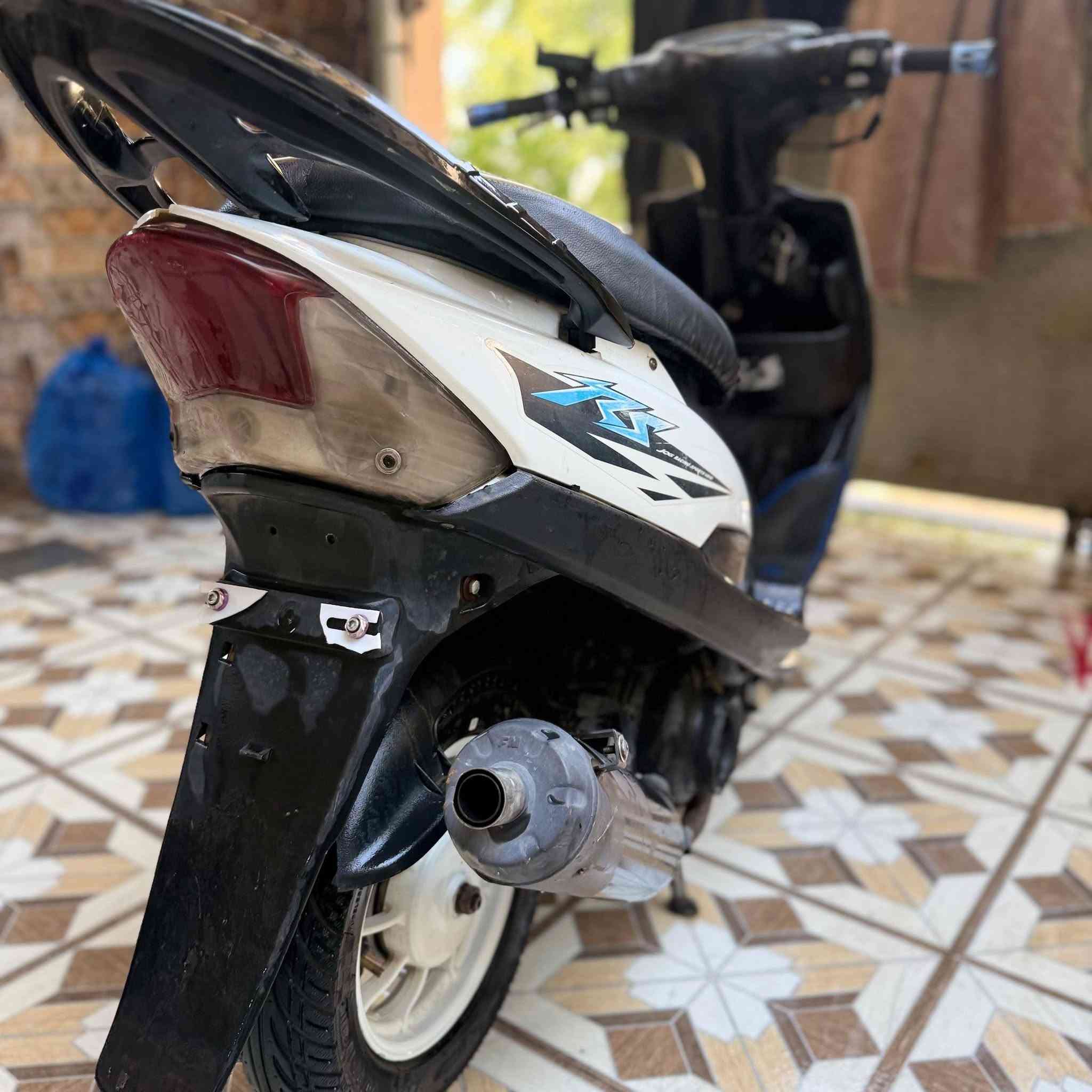السلام عليكم ماكس مثل ما موضح بالصور للبيع السعر 550 وبيها مجال للشراي مكانها بعقوبة للاستفسار الاتصال على الرقم 
***********
