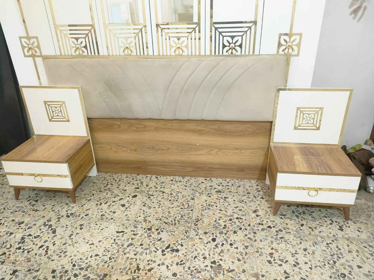 غرفة نوم تركي تخفيضات تخفيضات 
العدد 8
السعر 500
شد🪛 ونقل🚛 داخل بغداد مجاني


**إذا كنت صاحب هذا الإعلان وتريد حذفه لأي سبب، رجاءا أرسل رسالة إلى الدعم الفني**