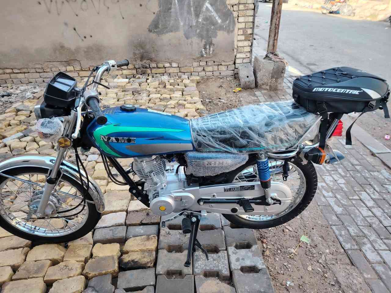 واسط الكوت 
سلام عليكم للبيع مديل 2025  السعر 700 قفل
*********** مكان كوت  الاانوار 
جماعه 600 وجوه اطلع كبل حبيبي
لان بفلوس هاي مو لاكيها بالشارع 👍
