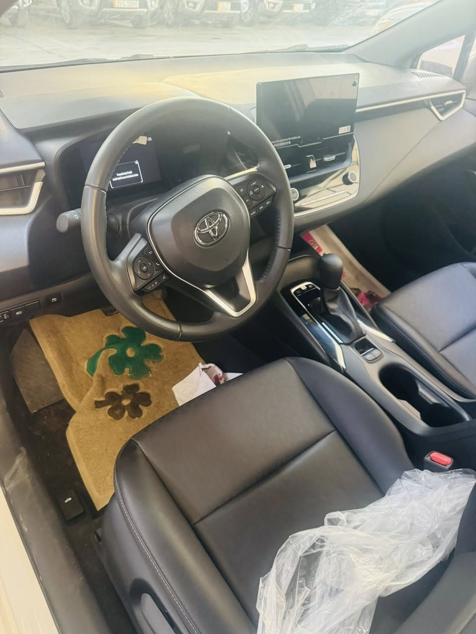 اسلام عليكم للبيع كورلا هايبرد 2025 ماشيه 1450 كيلو  يعني سياره بعدهه زيرو رقم بغداد بسمي تحويل مباشر 
العنوان ديالى جديده الشط 
الشراي يتصل ***********
