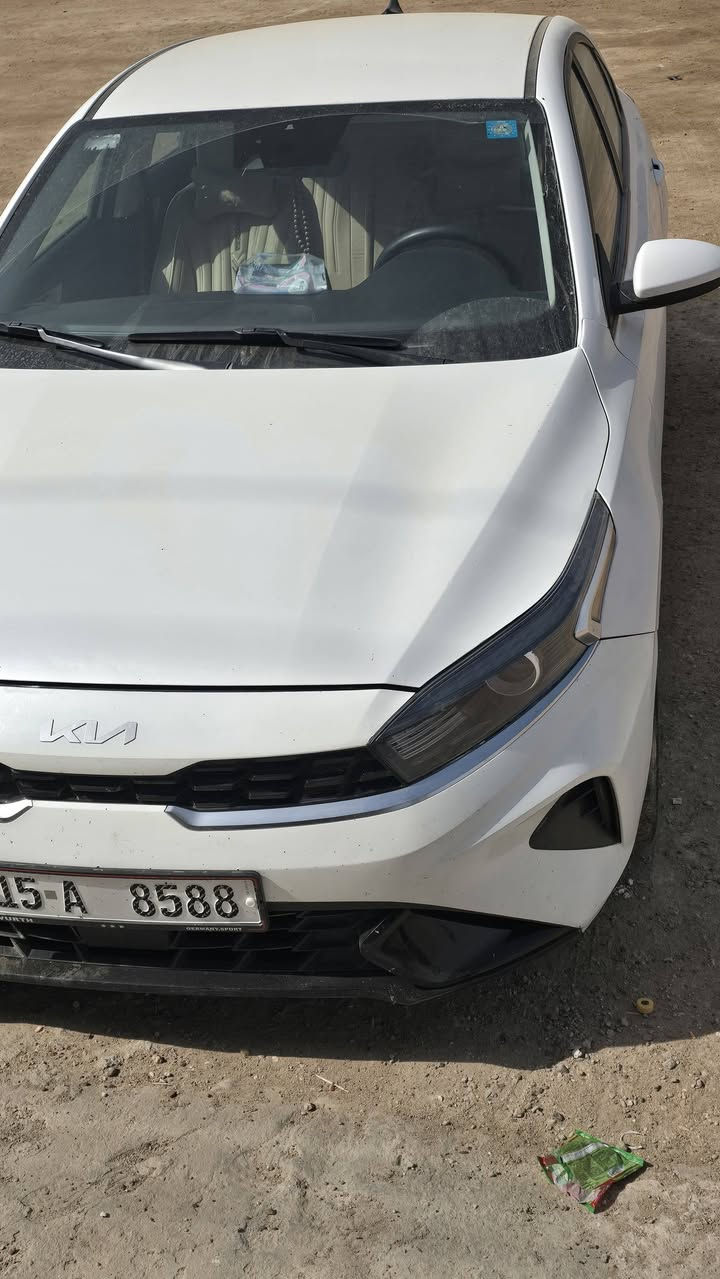 كيا فورتي للبيع موديل ٢٠٢٤ رقم مميز الانبار حادثها فقط بنيد مبدل بالخارج شركه وبارد راس جاملغ والباقي مكفوله السعر ١٦٠  $ بيها مجال هاتف ***********
