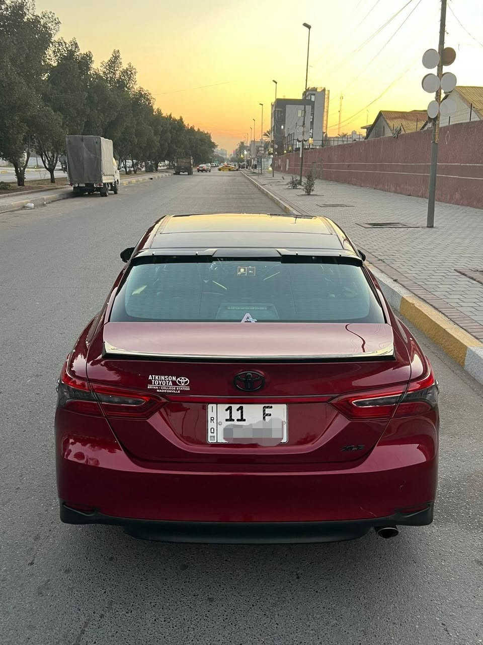 تويوتا كامري 2018  XLE
وارد امريكي 
الممشى الكلي للسيارة  94.000 M  وقابل للزيادة
صبغ قطعة وحده فقط البنيد مكان الحادث من امريكا بداية البنيد من جهة السائق 
فول مواصفات السيارة
مثبت سرعة 
كشنات جلد  اسود تدفئة فقط
بانوراما
تحكم ستيرن 
رادار أمامي وخلفي
توقف ذاتي فرامل الطوارئ
حساسات أمامي خلفي 
نقاط عمياء 
حساسات اطارات 
بصمتين اصليات
3 أنظمة قيادة
صدر أمامي خلفي جديد بالكامل 
 فلنجات  سيراميك رياضي مثقب أمامي خلفي
ويل كب حجم 18  أسود وتخم اطارات تايلندي  جديد
السيارة عليها إدامة بالكامل من كلشي بوليش ومحرك السيارة جاهزة بالكامل اي نقص ما بيها 
السعر 20.500$  وبي مجال
مكان السيارة بغداد شارع فلسطين
*********** 
***********
