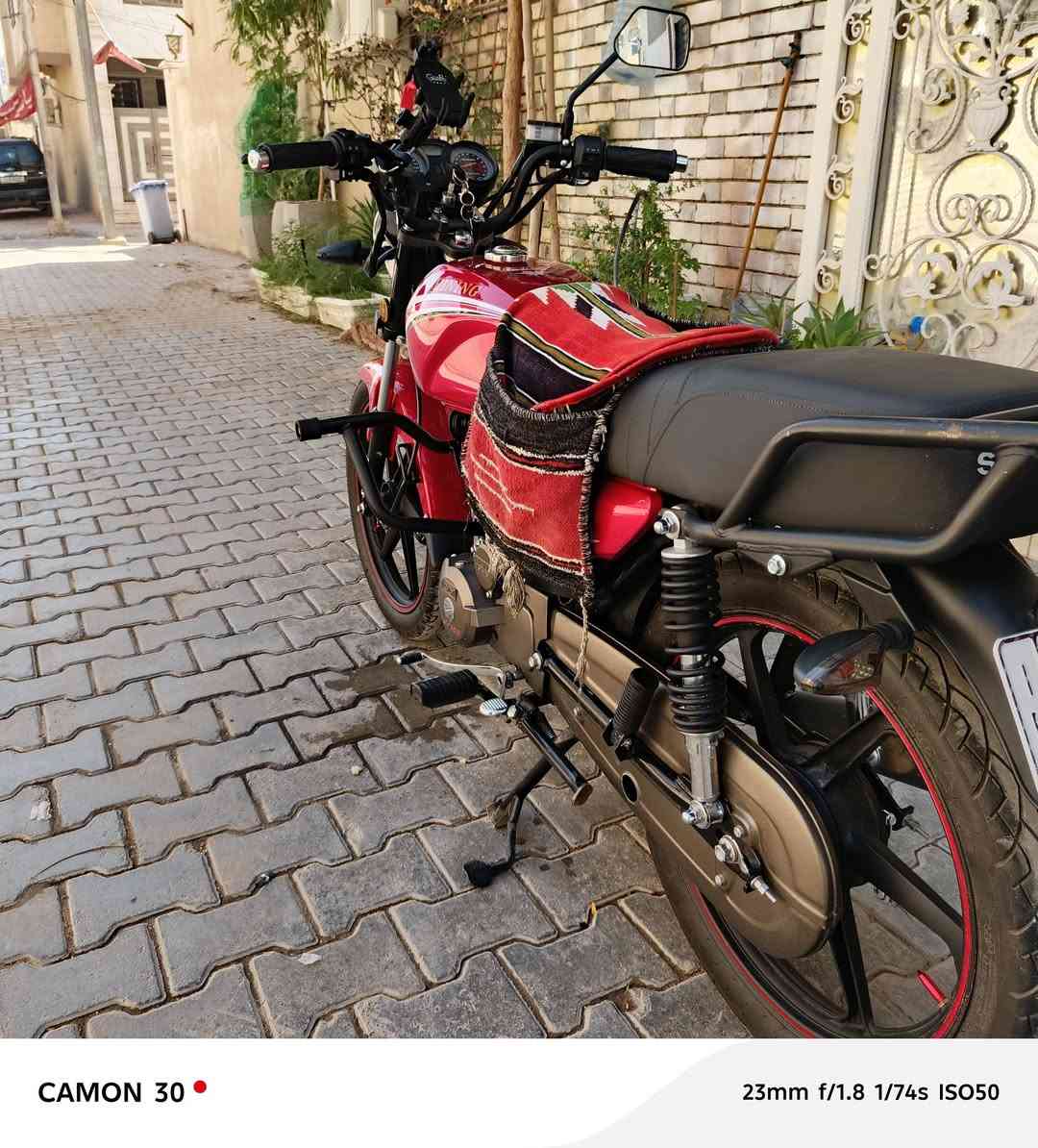 سلام عليكم دراجه شاينك للبيع موديل 2023 دراجه بسمي رقم وسنويه تحويل ثاني يوم دراجه اي نقص مابيه  نضيفه صارله شهر ونص من طالعه سعر الدراجه 1850 رقم الأستفسار ***********
