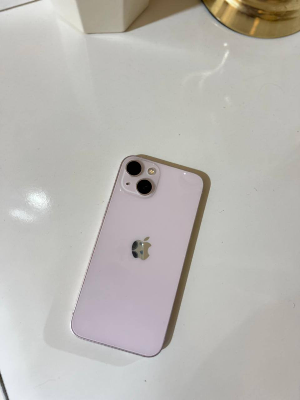 ايفون 13 الجهاز وكاله مامفتوح ولا مبدل بيه شي البطاريه 78 سعر الجهاز 350قفل بدون كارتون *********** واتساب
