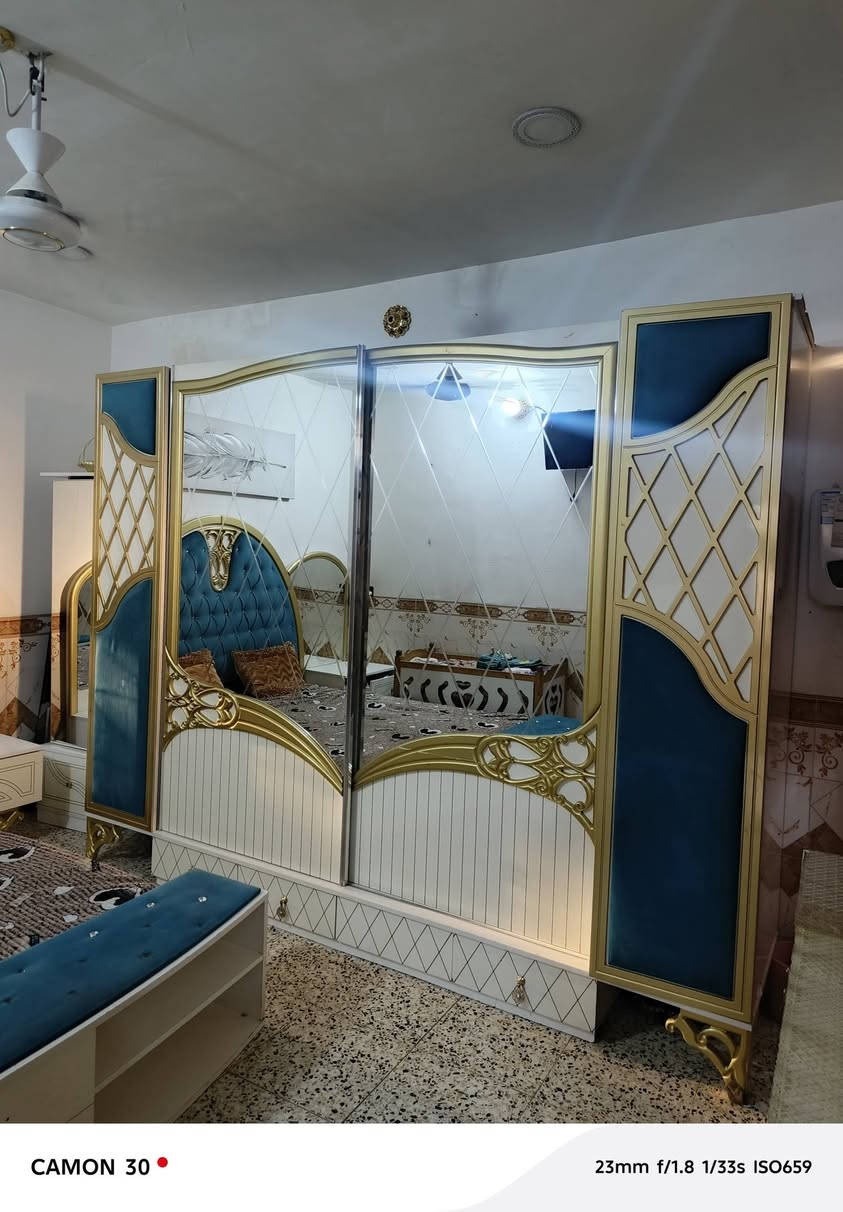 السلام عليكم غرفه للبيع 8 قطع تركي صاج تكمه السعر 500 رقم الهاتف ***********
