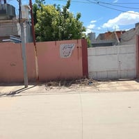 قطعة ارض للبيع مساحتها 220 متر رقم يتحول باسم المشتري بيها مطبخ و حديق...