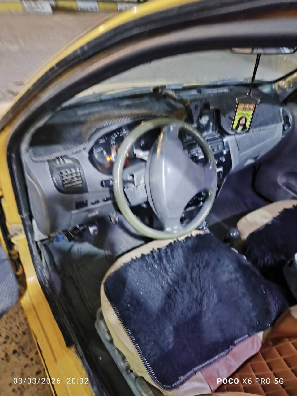 السلام عليكم طيبه للبيع موديل 13 كير مكينه نظيفه السياره بيه خياسات قليله رقمه بصره سنويه منتهيه ب2018 ما عليه غرامات عليه بس هيئة 3 ورقات راعيه موجود تريد تحويل تريد وكاله سعره 28 قفل لا اتعبني ولا اتعبك السياره موجوده بالبصره الرقم *********** واتساب فقط
