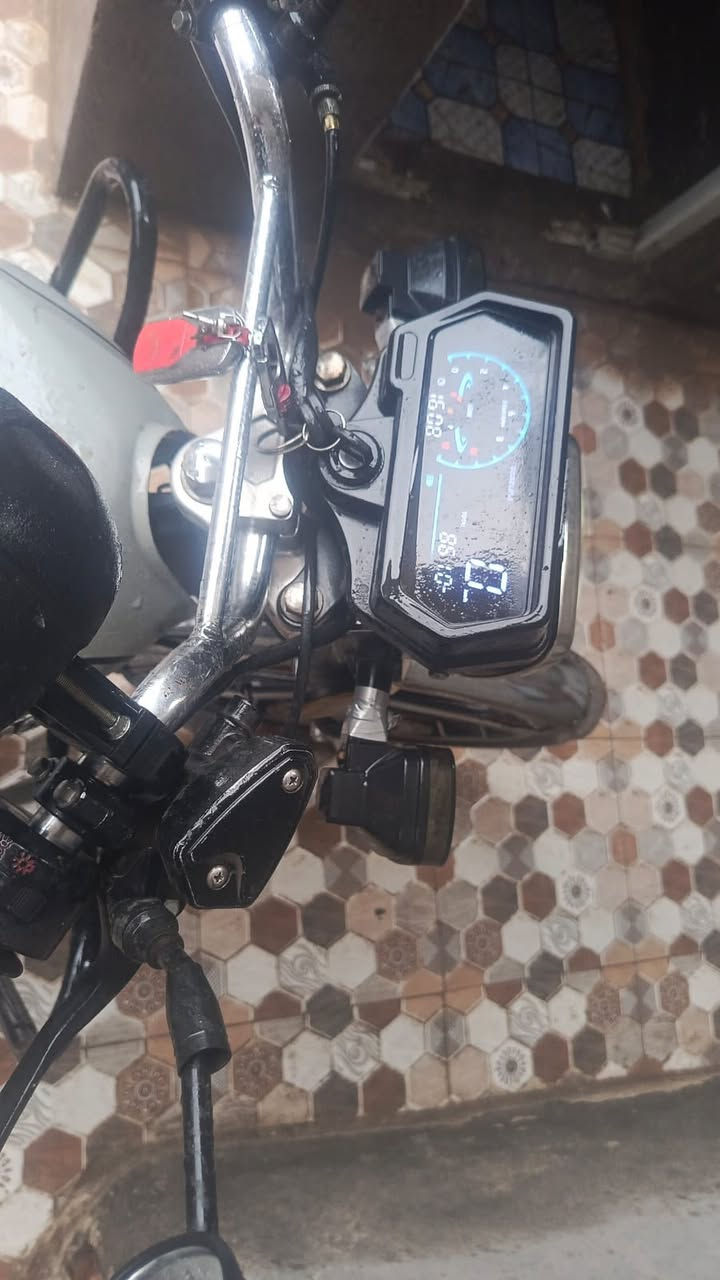 السلام عليكم دراجه للبيع نوع سيفان 24 وخمسه كير الدراجه نظيفه وحلوه محرك مكفول مكاني بغداد المحمودية سعر 500 وبيها مجال


**إذا كنت صاحب هذا الإعلان وتريد حذفه لأي سبب، رجاءا أرسل رسالة إلى الدعم الفني**