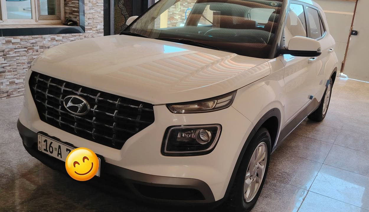 السلام عليكم
🚘 للبيع — Hyundai Venue 2022 SE

✔️ كلين وارد كوري فقط تبديل دعامية أمامية نفس الشركة 

✔️ بدون قطرة صبغ

✔️ ماشية 35 ألف كم فقط

(رقم قادسية تحويل بنفس اليوم بسمي) 

المواصفات والأنظمة:

•✅ نظام المحافظة على المسار 

(Lane Keep Assist)

•✅ نظام التحذير من الخروج عن المسار 

(Lane Departure Warning)

•✅ نظام مانع الانزلاق (Traction Control)

•✅ نظام الثبات الإلكتروني (Stability Control)

• ✅ نظام تثبيت السيارة على المرتفعات

 (Hill Hold Control)

• ✅ تنبيه السائق 

 (Driver Attention Warning)

• ✅ نظام ABS للمكابح

📱 تدعم:

• Apple CarPlay

• Android Auto

🎵 4 سماعات

🎛️ تحكمات ستيرن

🔌 منفذ USB

💡 مصابيح أوتوماتيك

🪞 مرايا كهربائية

⛽ اقتصادية جدًا بالوقود

🛞 تايرات 15 إنش

🪑 إمكانية تعديل ارتفاع مقعد السائق

السيارة استخدام مرتب ومريحة جدًا داخل المدينة.

💵 السعر:142 $ فقط.

للتواصل و الإستفسار على الرقم 📞 :

 *********** 

 ***********
