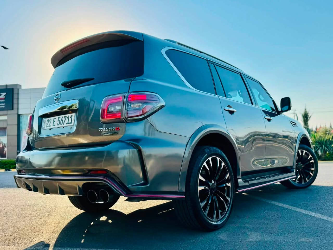 ﷽
‏ NISSAN ARMADA 2018 
▫️نيسان ( أرمادا 2018) فول مواصفات بدون فتحة
🔹فور ويل ( دفع رباعي )✅
🔹لون نفطي

◽️محرك ( V8 5.6L ) تمانية سلندر
🔷داخل بيجي
🔷ماشيه ( 72 ) الف  حقيقي
🔷سياره فول مواصفات بدون فتحة
🔷محرك _(5.6L)-(v8)
🔹گير محرك بشرط مامفتوح جديد كل على وضع بيلادي

◽️سيارة دعامي و لايت و بگلايت دوسات ويل كل محدث نيسمو 🔥📦
◽️سيارة بيها ( قطعتين و نص صبوغ ) بدون دواخل بشرط
🔹سيارة جديد حيل حيلوة نضيفة
🔹سيارة داخل و خارج كل جديد كل على وضع شريكة

◽️مواصفات
🔹( بصمة - رادار   - تشغيل عن بعد - صندوق شفت - ٧ راكب  - كشنات تتفيئة - كشن و ستيرن خزن -تبريد مركزي - حصاص أمامي و خلفي - لايت ليد و زينون - داخل فورميكا -  بعد )

◽️محرك كير  بشرط مامفتوح
سياره حيل نظيفه كلشي علي بلاد لوك
بسميً السنويه بشرط تحويل و خرامه
سياره مابيها دينار مصرف كامل من كل نواحي

◽️نظافه ١٠٠٪؜ كامل سيرفس بدون نقص و بدون مصرف سياره اي نقص مابيها 
4 أيطارات جديدة تاير و ويل نيسمو

نفسي يوم /تحويل و كاله حاظر
مكان / داخل سليمانيه🌆

◽️سعر _ 187$
◽️موبايل /*********** ::: ***********📲
