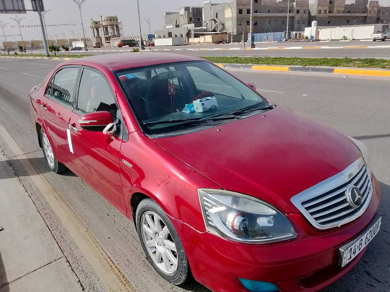 السلام عليكم
سياره للبيع جلي موبل موديل 11 محرك كير مكينه كفاله تبريد وي سويج تخم تاير جديد حداديه جديده سنويه ل2027 سياره مال جناي ما تخسر عليها شي السعر 42 وبيها مجال المكان كربلاء 
للتواصل ***********
