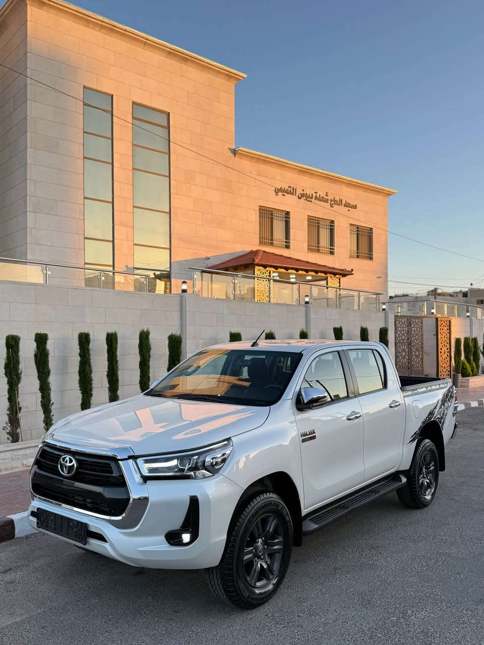 تويوتا هايلكس 2022 4X4 وارد المركزية
مالك اول من الشركة
فل كامل ( جير اتوماتيك ) 
فحص كامل كرت ابيض 
دهان الشركة ولا حبة دهان 
ترخيص سنة كاملة 
4 فردات كوشوك يوكوهاما جداد 
البكب بحالة الوكالة 
الله يبارك لصاحب النصيب 
ت : 0795689897 ابراهيم الطويل عمان, محافظة عمان


**إذا كنت صاحب هذا الإعلان وتريد حذفه لأي سبب، رجاءا أرسل رسالة إلى الدعم الفني**