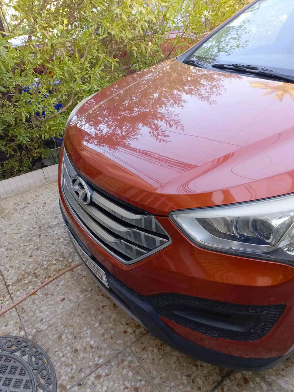 السلام عليكم 
هونداي سنتافيا 2016 وارد امريكي 5 راكب مكينه 2000 سبورت ...
السياره مثل متشوفون جاهزه وبحاله ممتازه ما ينقصها اي شي بدون ضربه صبغ بكل السياره لا يتعدى شبر مكفوله فقط بالدعاميه اكو زلغ بسيط وبالباب من جهة السايق قليل جدا 
مكان السياره بغداد السيديه السياره باسمي تحويل ثاني يوم والسنويه مجدده 
السعر 140 بيها مجال بسيط 
للاستفسار الاتصال على الرقم *********** متواجد على الفيس والواتساب
