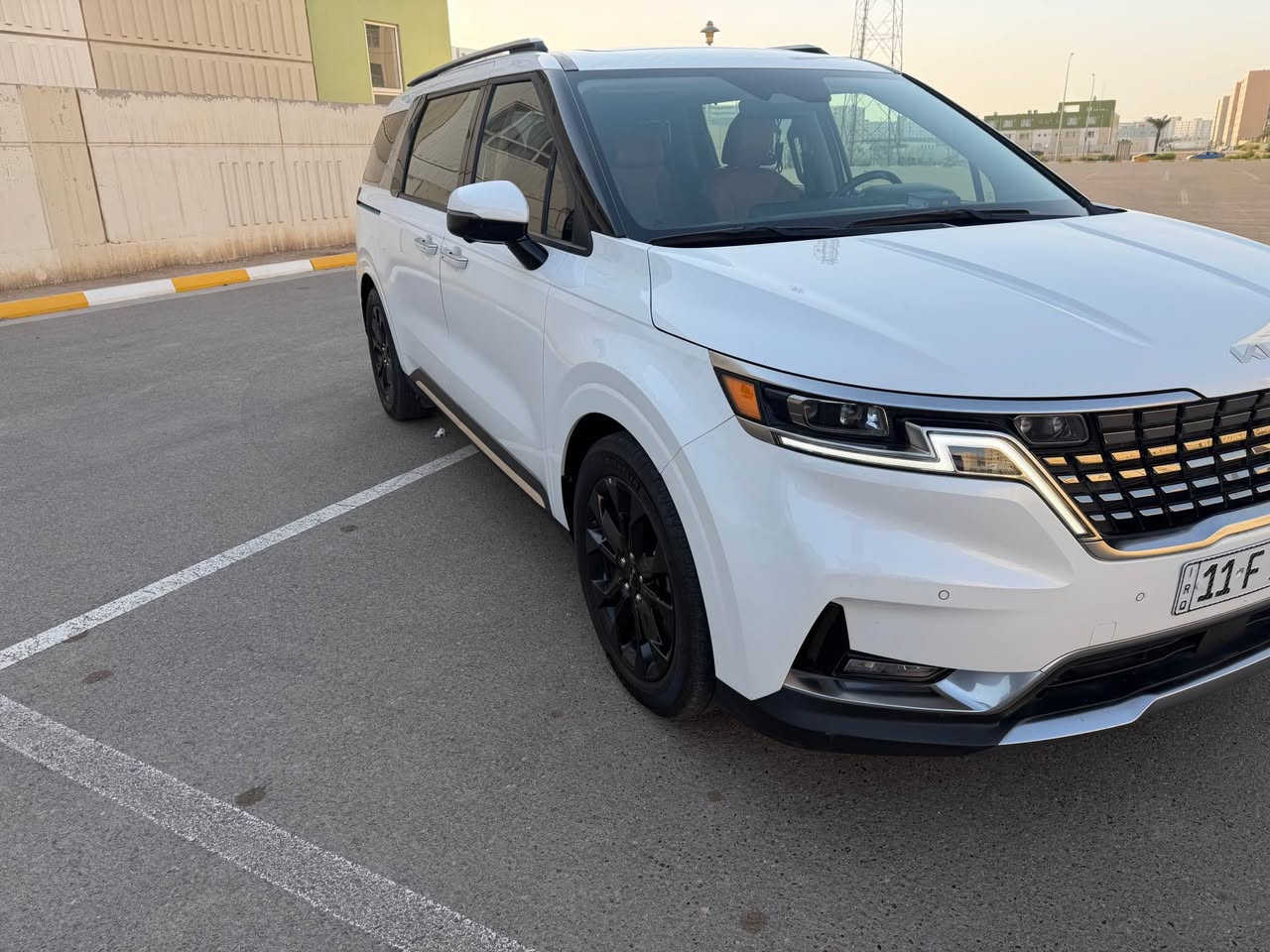 سلام عليكم كيا كرنفال وارد امريكي بدون ارباك حادثهة قماره بارد فقط 2023 ماشيه 23 رقم بغداد باسمي فول الفول اعلى فئه بريستيج كشنات vip تدفئه تبريد كشنات كراسي كهرباء تشغيل عن بعد 5 كامرات بنراما لايت زنون بردات داخل لونين بلادي ستيرن هيتر شاشه متصل شاحن واير لس مواصفات متخلص 300 السعر بكان بغداد بسمايه *********** مابيهة كل نقص جاهزه سياره بغداد, العراق
