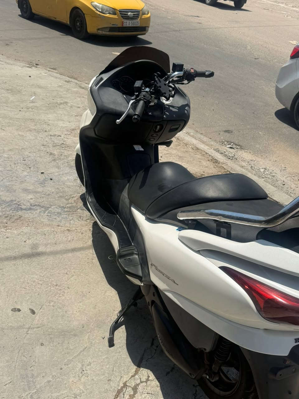 مرخصت صاحب الصفحه سلام عليكم دراجه فورزه صفر ٨ الدراجه نظيفه بمعنى الكلمه مكاتبه ابسمي مال رمبه كفراتها الاصليه مامفتوح بيها برغي واحد جيب فيتر وفحص الدراجه ما متعوبه مال طالب جامعه  بيها جهازه حمايه مال بوك الدراحه حلوه ونظيفه سعر مليون و٩٠٠ بيها مجال بسيط عنوان: بلديات تقاطع المرور 
الرقم: ***********متواجد واتساب
