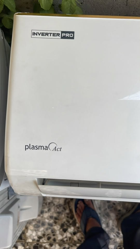 سبلت طن ونص TCL انفيرتر فقط بلادي بدون تصليح كامل ملحقاته سعره 400 مكاني السيديه***********
