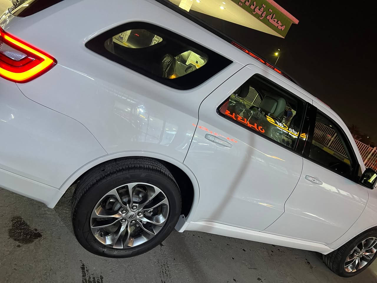 السلام عليكم ورحمة الله وبركاته
الهم صلي على محمد وآل محمد 
كل الحب والشكر والتقدير 
دوج دورنكو 
م 20
جي تي 
خليجي مكفوله 
ماشيه 61 الف
سياره جديده ما بيه اي نقص 
فول موصفات جي تي 
فتحات بنيد 
3 شاشات 
هوايه موصفات 
فتحه سقف 
توقف ذاتي 
داخل جلد بيجي 
6 ستندر 
تشغيل عن بعد 
معروفه الموصفات جي تي 
العنوان البصره عشار 
للاستفسار ***********
اخوان السياره جدا نظيفه وناعمه بالعافيه على تكون من نصيبه
