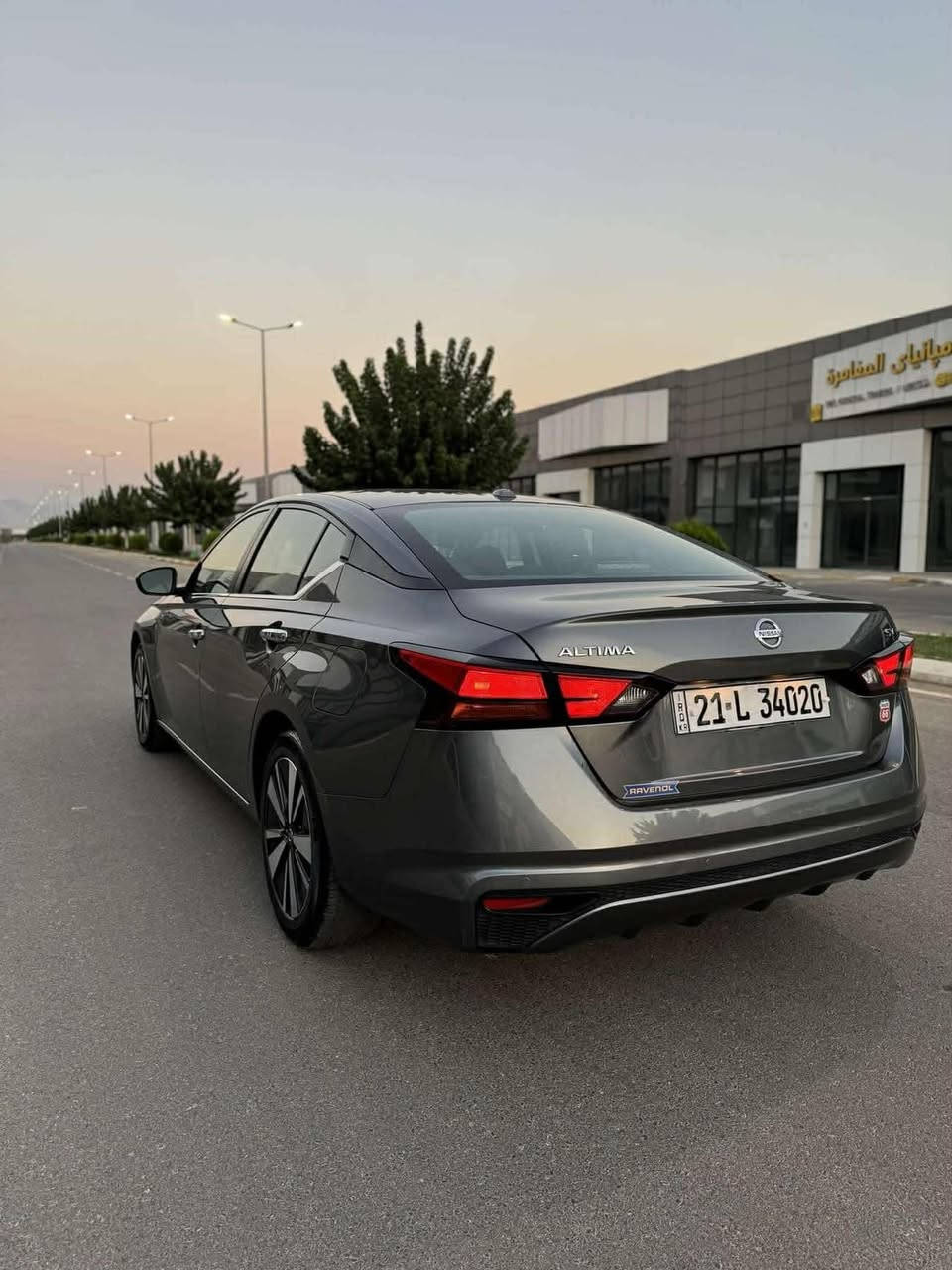 سلام عليكم 
مرخصة الادمن 
التيما 2021 
مواصفات SV
سياره جديده بمعنى الكلمه 
سنويه ورقم جديد بسمي 
ماشيه 80 الف ميل 
سياره مناقصها ربع دينار مسويلها سيرفس كامل 
تخم تاير جديد 
بلكات دسكات كوله جديد 
دوشمه دواخل جديده 
سياره عضمها اتخبل سياره كولش حلوه وممتعوبه 
سياره جاملغ مبدل بلاد وشبر صبغ بالبنيد دواخل مكفوله راديتراتها بلاديه 
ارباك برده صفحة السكن طاك والدركه الايرباكات مرجعها بلاد يعني مو مقاوم ومطفي الكلوب لا رجعت الايرباكات بمكانهن 
مكان السياره خانقين سعرها 158وبي مجال 
***********
