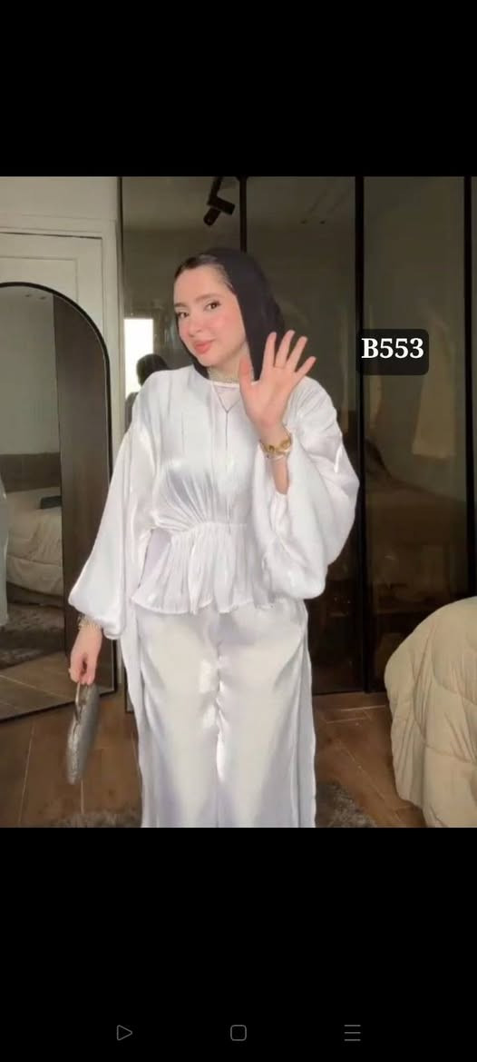 الموديل⚜⚜سوت قطعتين 😘😘
مكون من بلاوز طويل مفتوحه من قدام استك وبنطلون وايد ليج 

الماتريال⚜⚜اورچنزه  عالى الجودة💯💯

المقاس⚜⚜ون سايز تلبيس ل85ك


**إذا كنت صاحب هذا الإعلان وتريد حذفه لأي سبب، رجاءا أرسل رسالة إلى الدعم الفني**