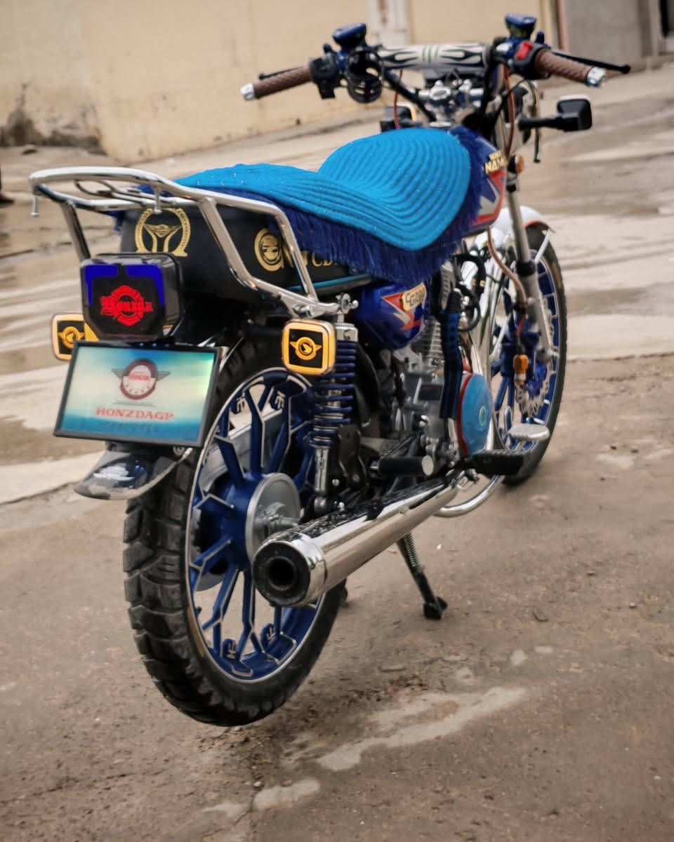 اسلام عليكم دراجه 25.200  هنوزدا مكغوله من كل شي دراجه ماشيه قليل سريعه أوراق ٣سويجات 3 بصمات كهربائيات كله شغال السعر 850 وبيه مجال للاستفسار ***********  مكاني خانقين أمام عباس
