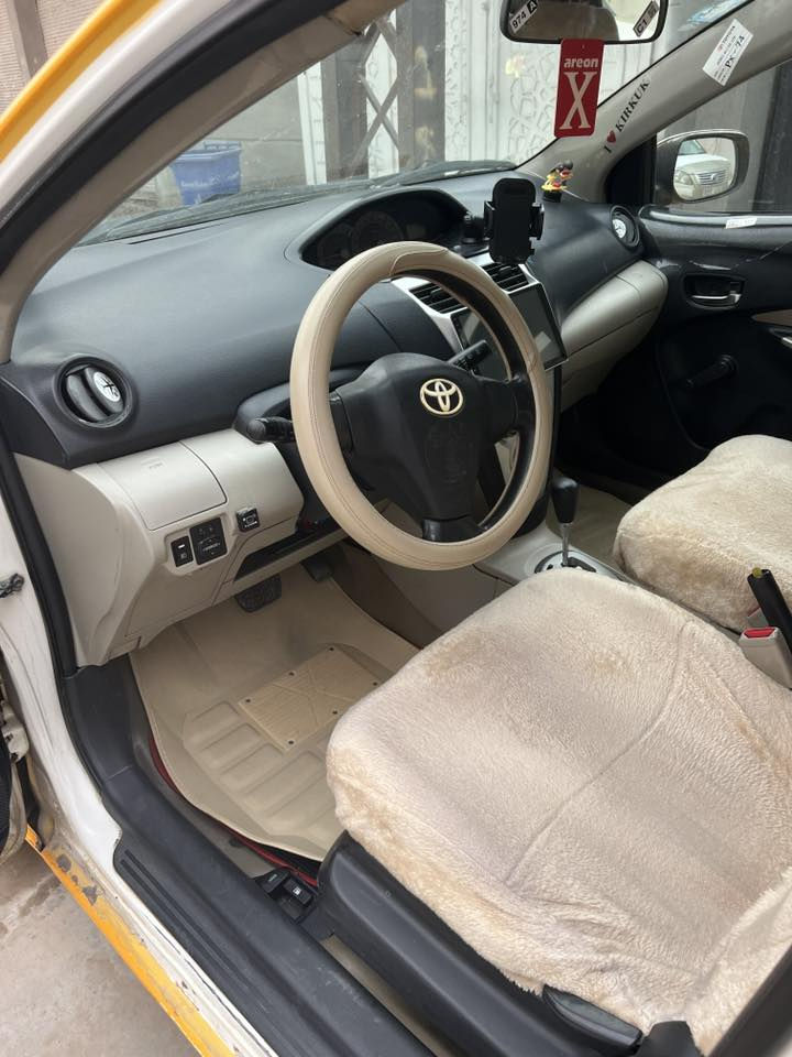 سلام عليكم للبيع او مراوس حسب القناعه !!باسمي السياره!
يارس خليجي ٢٠٠٨ كير اوتو محرك ١٥ منضومة غاز وبانزين وبطاقه بانزين بيها ٤ تايرات جديد شاد بطاريه جديد 
صرر جاملخ بونيد بدون قطره دواخل ومكانات  تصفيه 
مكاني كركوك سعر ٨٠ وبي محال حك الجيه 
***********
