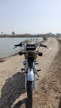 دراجه للبيع موديل 23 السعر خاص او رقم الهاتف 07862147500