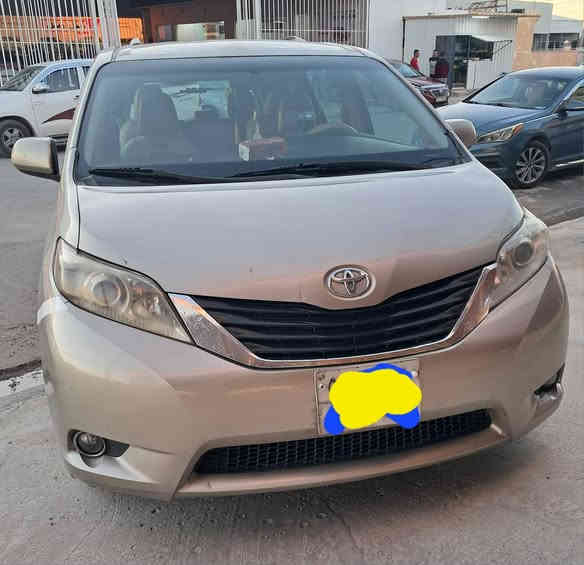 سينا رقم أربيل موديل ٢٠١٧ بدون صبغ شرط محرك كير مامفتوح ماشيه ٣٠٠مكان تلعفر رقم ***********/***********
