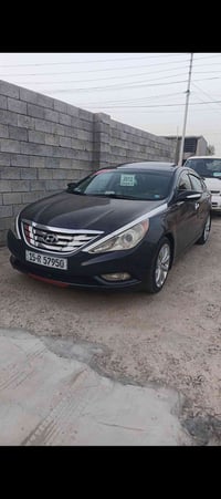 اخوان هاي  سياره بسمي وطلب  عليه فلوس 10 ورقات وصار بسنه بعته ومحد اجه...