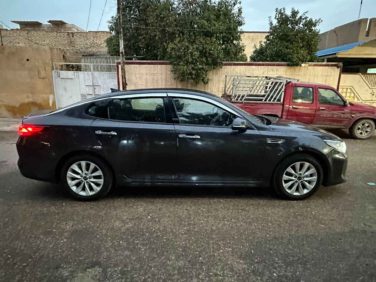 السلام عليكم 
اوبتيما 2018 وارد امريكي للبيع 
مواصفات S
ماشية 85 الف
حادث امريكا موضح بالصور 
السياره بأسمي
السنوية والارقام صادره 2025/12/16
بدون قطرة صبغ
السياره مكفولة عدا الحادث
السعر 148 وبيها مجال بسيط 
للاستفسار اتصل على الرقم ***********
العنوان صلاح الدين قضاء بلد سامراء, صلاح الدين
