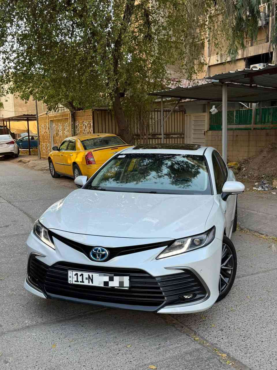 كامري 2024 وكاله عبد اللطيف جميل فول 1/1 GLE
ماشيه 29 الف كيلو مكفوله  
  فتحه وبرده وكرسي كهرباء وشاحن واير ليس جديدا جدآ السياره مكانها بغداد باسمي تحويل ثاني 
رقم الهاتف***********
