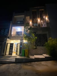 حي الفلاح الاولى • بيت ٣ طوابق • سند طابو