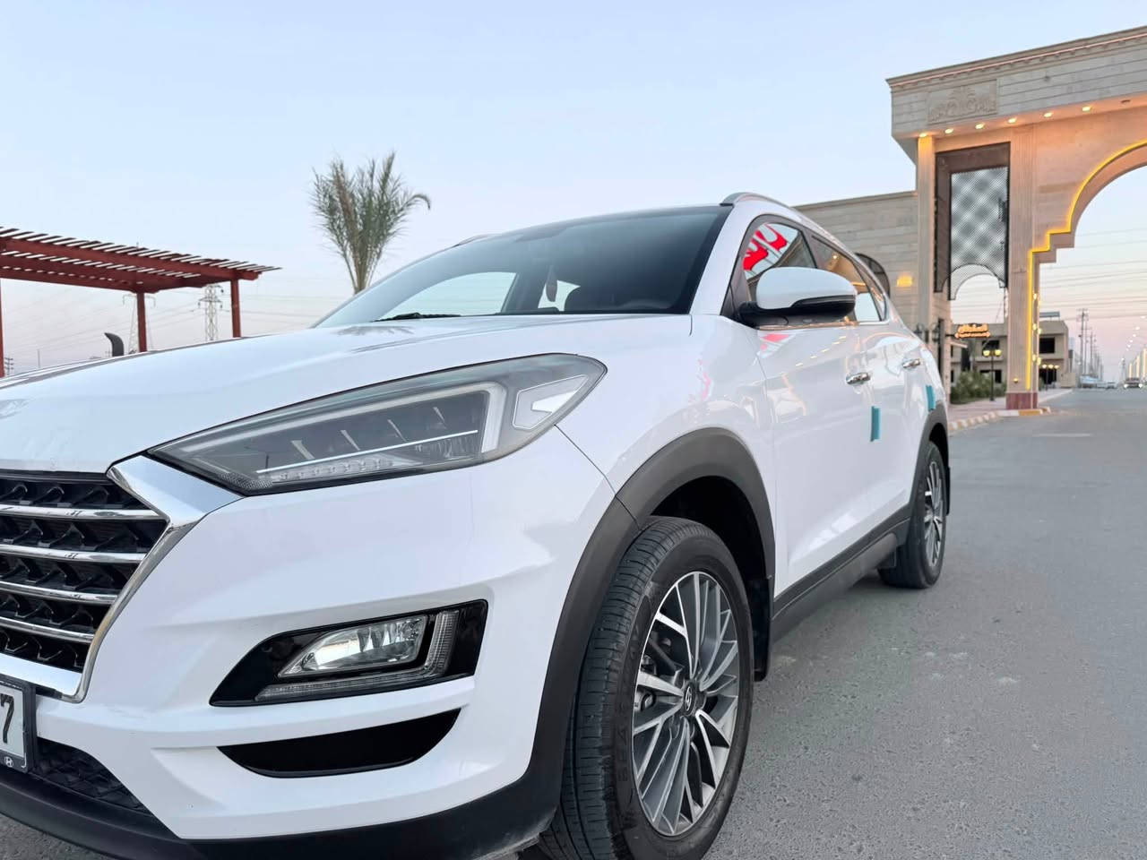 السلام عليكم ورحمة الله
(بيع مراوس) بسعر مناسب ١٧٩ 

هونداي توكسون كوري موديل ٢٠١٩ فول موصفات عدا البونراما

5 عدسات كشن جلد حساسات كامرة حوادث داش كام 

انارة استدارة زنون بلاد بصمات أشاره ترحيب 

لون ابيض ثلجي ماشي ١٢٦ السونار جديد مرفق ويا الصور 

محرك كير صدر مامفتوح تبريد كلو جديد 

سياره جديده وجاهزه على شركة السياره مكفوله من الصبغ 

مكان السياره تكريت القادسية السعر ١٧٩ تحويل مباشر .

هاتف ***********
